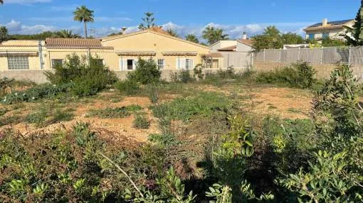 Building plot with many possibilities in Son Serra de Marina