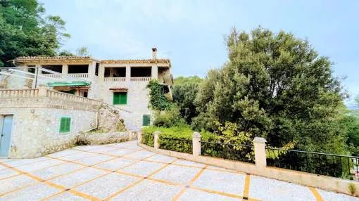 Villa with incredible views to the mountains in Escorca