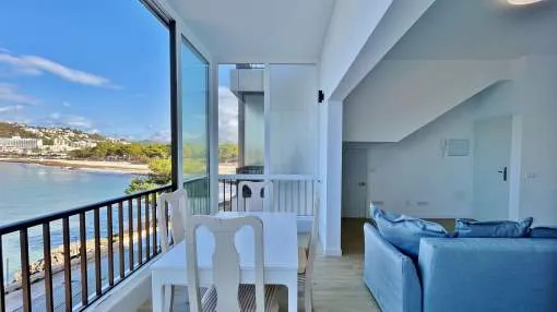 Beachfront renovated duplex apartment in Santa Ponsa Beachfront renovated duplex apartment in Santa Ponsa