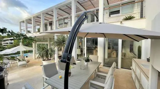 Sunny and bright contemporary villa in privileged location in Sol de Mallorca