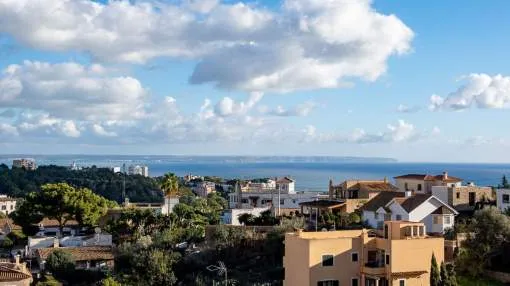 Newly built villa with partial sea views in Génova Newly built villa with partial sea views in Génova