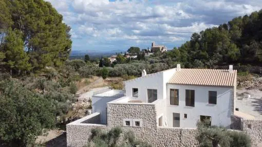Newly built finca with mountains view in Selva Newly built finca with mountains view in Selva