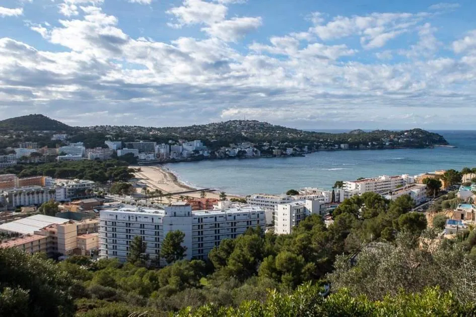 New construction sea view villa of the extra class above the bay of Santa Ponsa