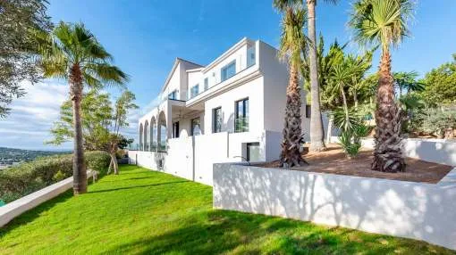 New construction sea view villa of the extra class above the bay of Santa Ponsa New construction sea view villa of the extra class above the bay of Santa Ponsa