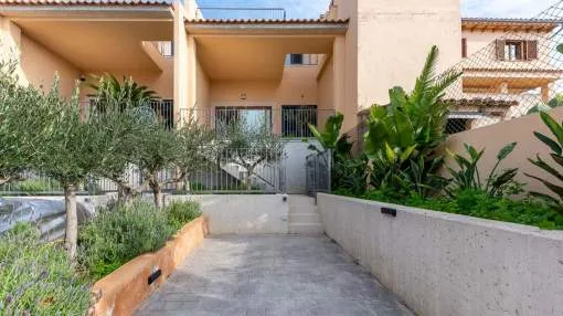 Terraced house in the center of the idyllic village of Calvia Terraced house in the center of the idyllic village of Calvia