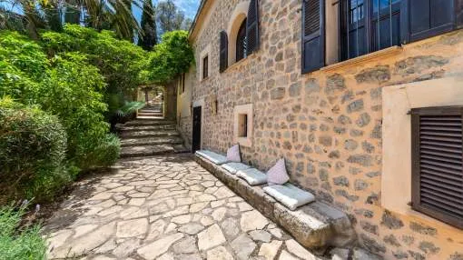 Completely renovated approx. 300 year old natural stone finca in the valley of Sóller