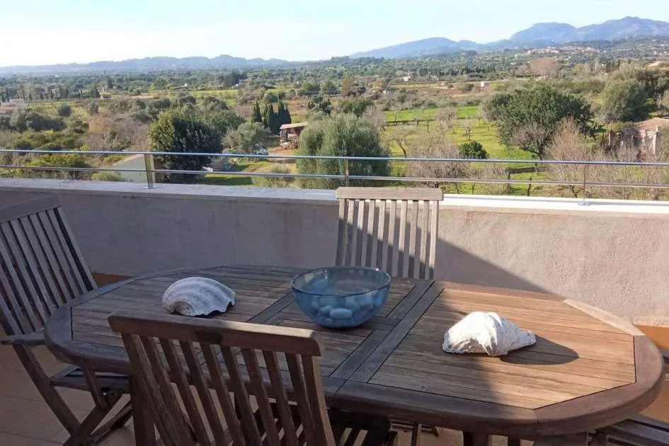 Spectacular semi detached house in Campanet with incredible views of the Serra de Tramuntana