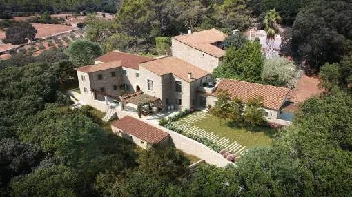 Excellent finca project in Orient, nestled in the Tramuntana mountains