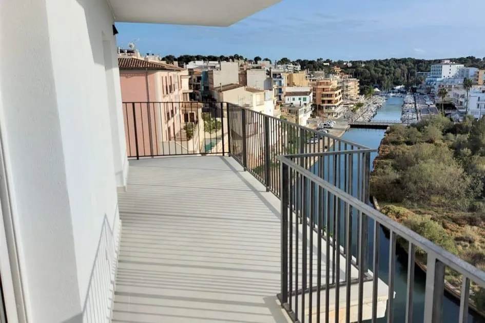 Spectacular apartment completely renovated in Porto Cristo overlooking the harbour