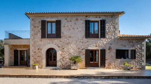 Stone finca with pool on the outskirts of Ses Salines