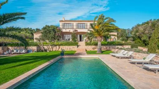 Pristine country house with distant sea views and minutes from Porto Colom Pristine country house with distant sea views and minutes from Porto Colom