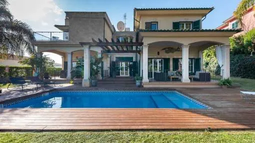 Elegant Villa near the Cala Falco Bay and Golf Club Elegant Villa near the Cala Falco Bay and Golf Club