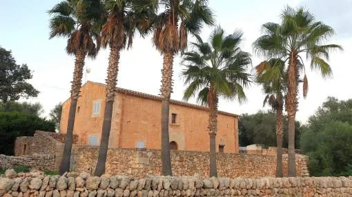 Mallorcan country residence near Santanyi