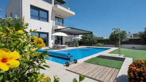 Villa within walking distance to Es Trenc
