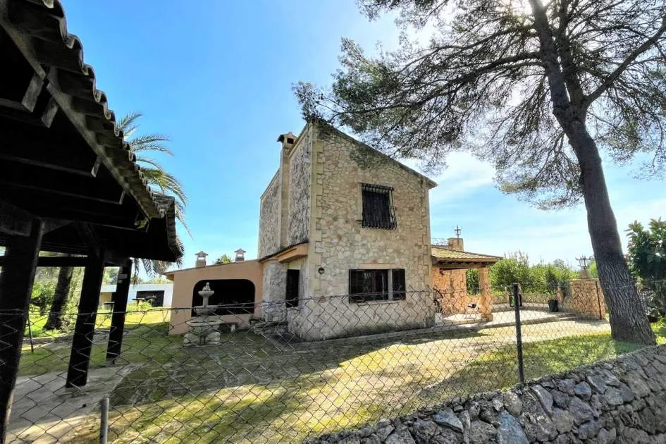 Beautiful rustic Mallorcan finca in Palma