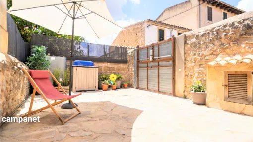 Renovated village house in Campanet