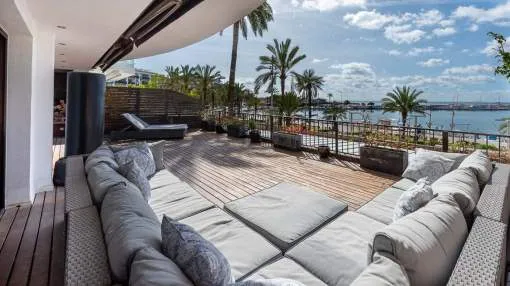 Exclusive flat in first sea line in Puerto Alcudia
