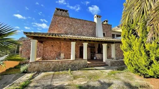 Charming natural stone finca with lots of land