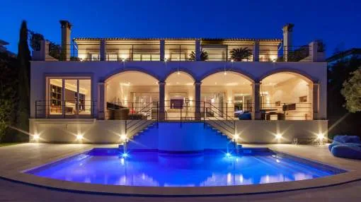 Contemporary Mediterranenan style villa with breath taking sea views