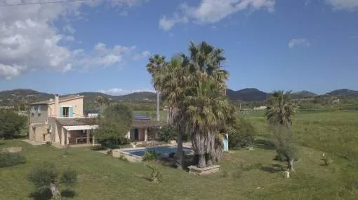 Attractive finca with pool and holiday rental license in Manacor Attractive finca with pool and holiday rental license in Manacor