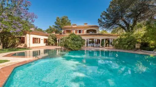 Spacious finca near Felanitx with large pool and delightful park-like gardens Spacious finca near Felanitx with large pool and delightful park-like gardens