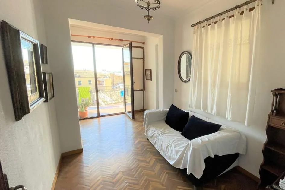 Spacious flat in the centre of Inca