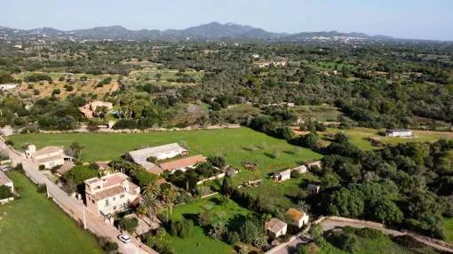 Beautiful finca with guest house and a lot of potential in a tranquil area of Porto Petro close to Cala Mondrago.