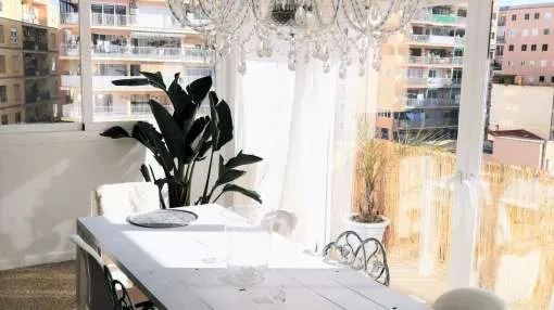 4 bedroom flat only 100 metres from the sea in Arenal area