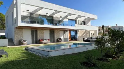 Modern Villa in Cala Vinyes: Elegance and Comfort with Exceptional Views