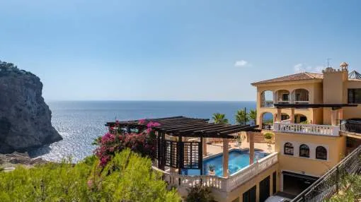 Fantastic villa in an exclusive location on La Mola in Puerto de Andratx