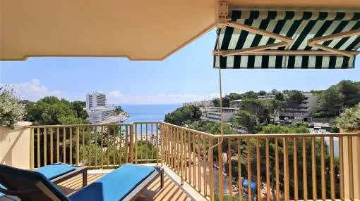 Frontline apartment with direct beach access in Cala Vinyas