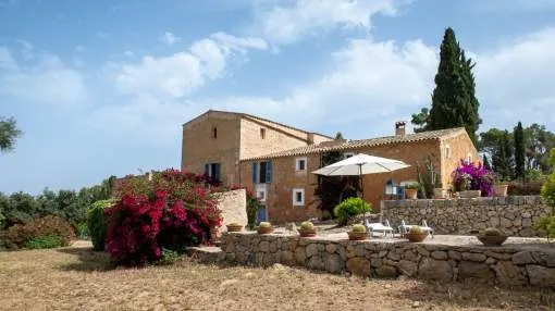 Traditional Mallorcan country house near Felanitx