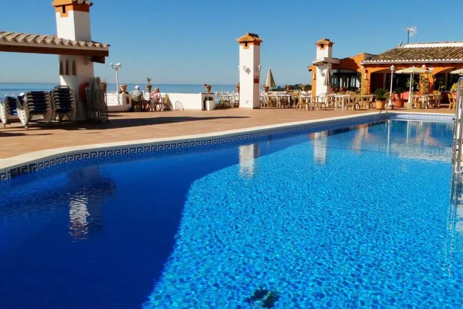 Charming apartment with sea views in a residential complex with swimming pool.