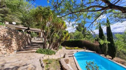 A charming & very private country cottage with swimming pool & walking distance to the centre of Es Capdella village