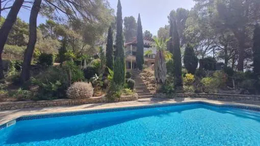 Charming villa amidst private grounds in the Galilea hills, enjoying panoramic views and walking distance to the village