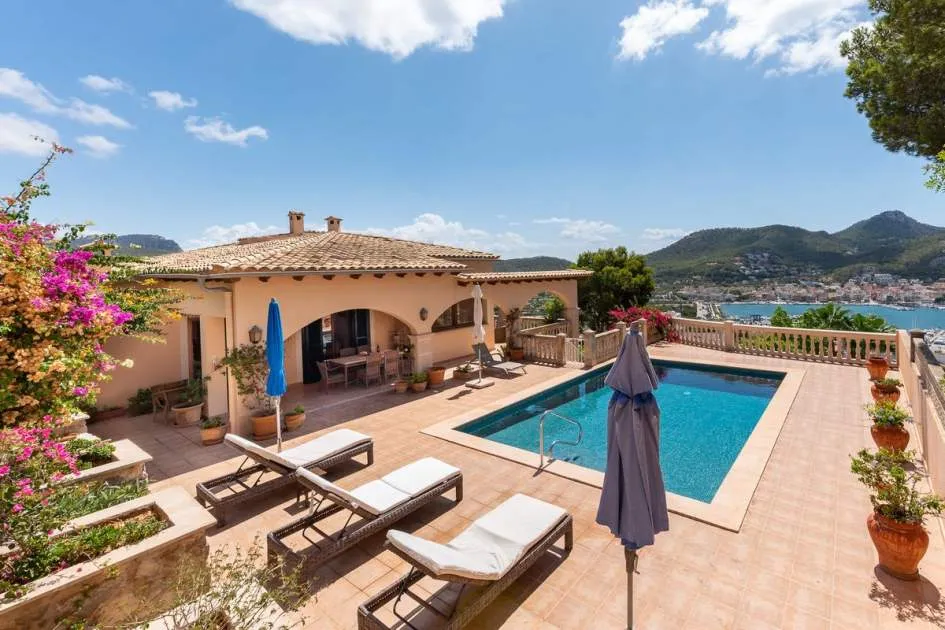 Beautiful Mediterranean Villa with Stunning Views in Port Andratx