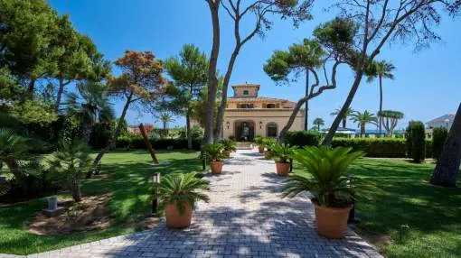 Luxury villa in first sea line in Cala Ratjada for rent Luxury villa in first sea line in Cala Ratjada for rent
