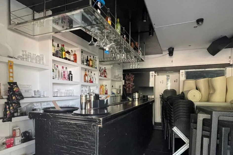 Bar in Paseo Marítimo - Porto Pi area
