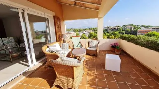 Penthouse with spectacular views and private pool in Portopetro