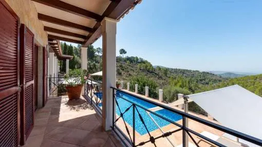 Quietly located finca with spectacular panoramic views