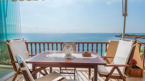 Frontline apartment in Illetas with direct beach sea access Frontline apartment in Illetas with direct beach sea access