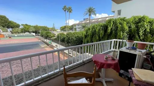Bright 2 bedroom flat ready to be renovated with balcony and parking space at Playa de Muro