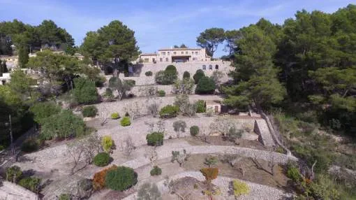 Spectacular property in the mountains above Galilea offering panoramic views to the sea and the Traumuntana mountains