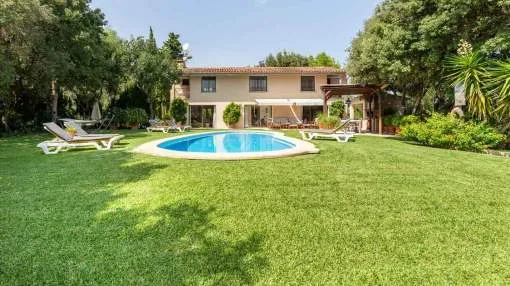 Spectacular rustic style villa situated in the north of the island of Mallorca between Pollensa and Alcúdia with access to extensive coastlines.