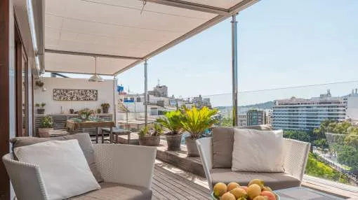 Elegant city living with private terrace and panoramic views of the city, sea and cathedral Elegant city living with private terrace and panoramic views of the city, sea and cathedral