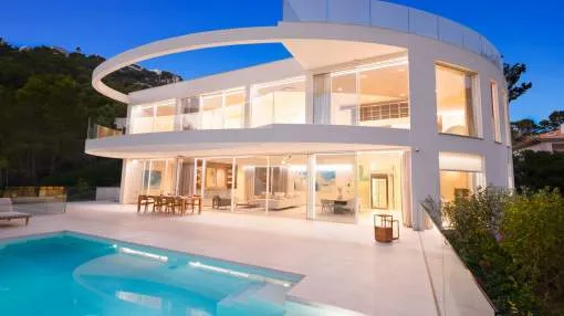 New luxury villa in prime location in Puerto Andratx