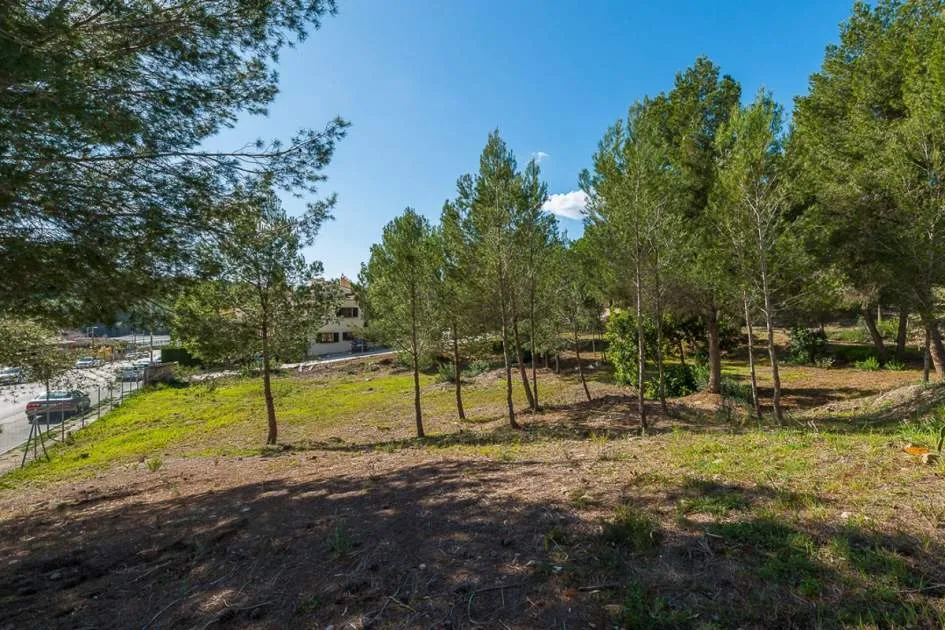 Conveniently located plot of 3,420 m² in the centre of Paguera