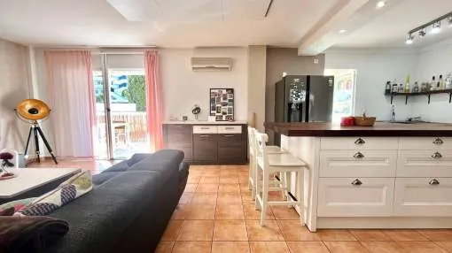 Nice apartment within walking distance to downtown Santa Ponsa and the beach