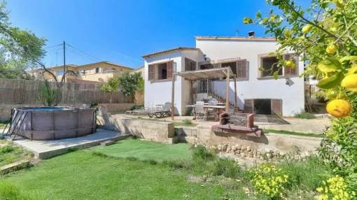 House in Génova with possibility of construction of 300m2.