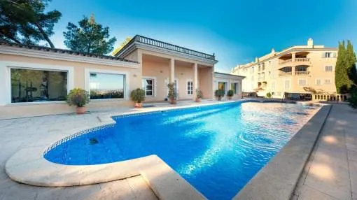 Delightful garden apartment in a luxury community in a quiet residential area close to Palma